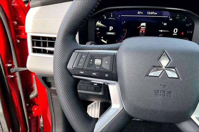 2026 Mitsubishi Outlander SEL - Photo 11