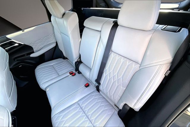 2026 Mitsubishi Outlander SEL - Photo 22