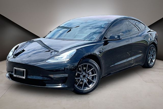 2019 Tesla Model 3 Rear-Wheel Drive Mid Range's photo