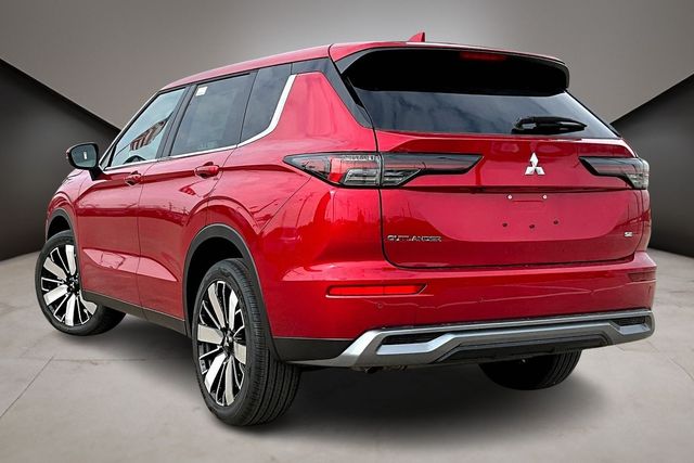 2026 Mitsubishi Outlander SE