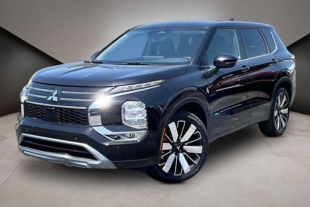 2025 Mitsubishi Outlander SE 2WD's photo