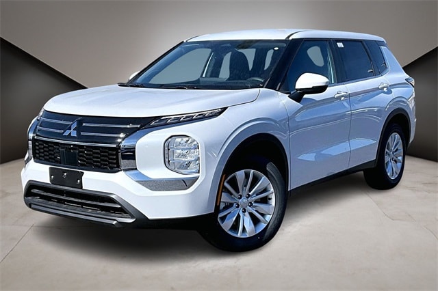 2026 Mitsubishi Outlander ES