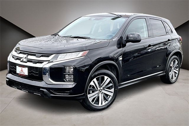 2024 Mitsubishi Outlander Sport ES's photo