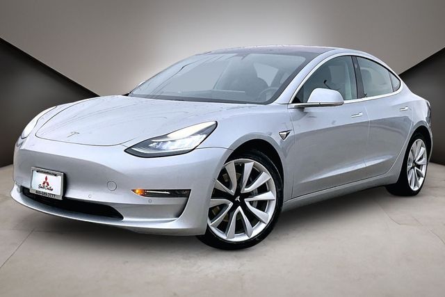 2018 Tesla Model 3 Long Range Dual Motor All-Wheel Drive's photo