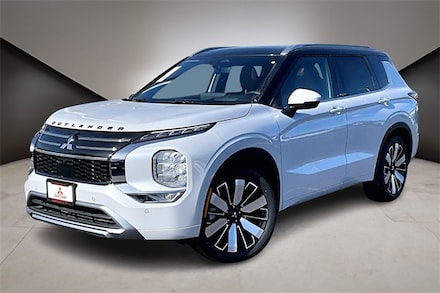 2025 Mitsubishi Outlander SEL SUV