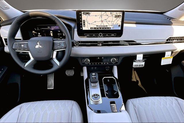 2026 Mitsubishi Outlander SEL - Photo 7