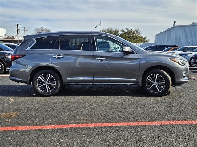 2019 Infiniti QX60 Luxe photo 2