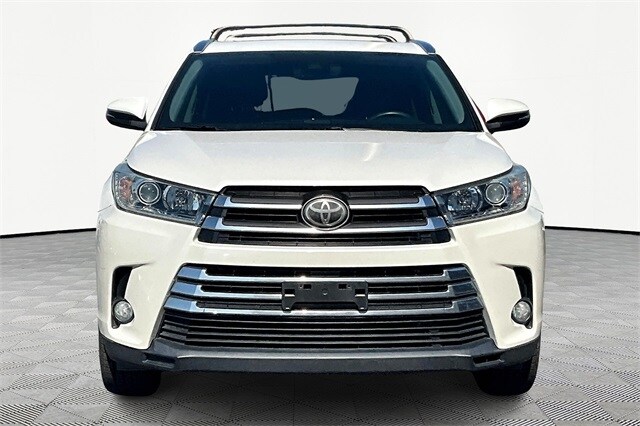 2018 Toyota Highlander Limited photo 3