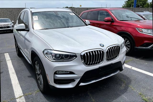 2018 BMW X3 xDrive30i's photo