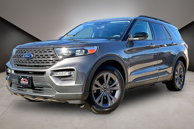 2023 Ford Explorer XLT RWD's photo