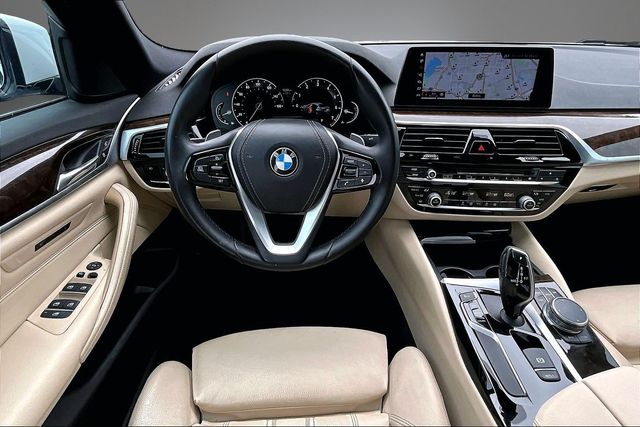 2017 BMW 5 Series 530i - Photo 8