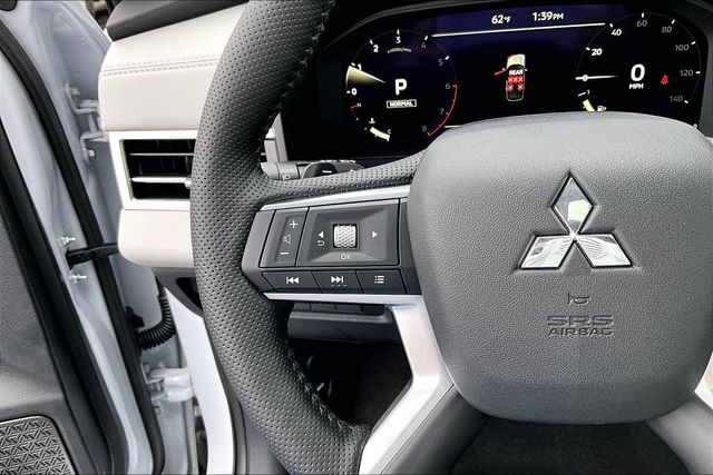2026 Mitsubishi Outlander SE - Photo 11