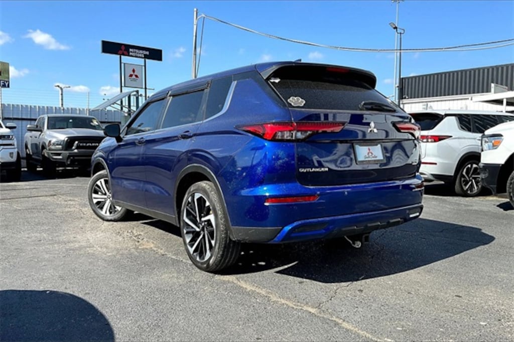 Certified 2023 Mitsubishi Outlander SE SUV
