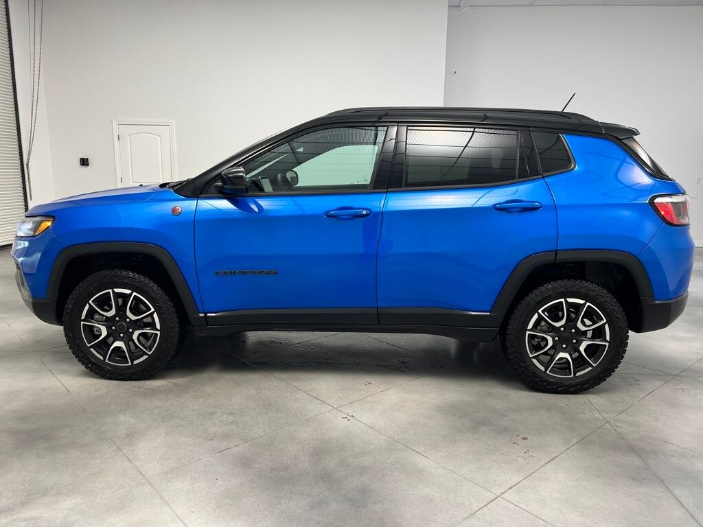 Used 2024 Jeep Compass Trailhawk SUV