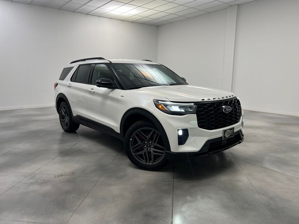 Used 2025 Ford Explorer ST-Line SUV