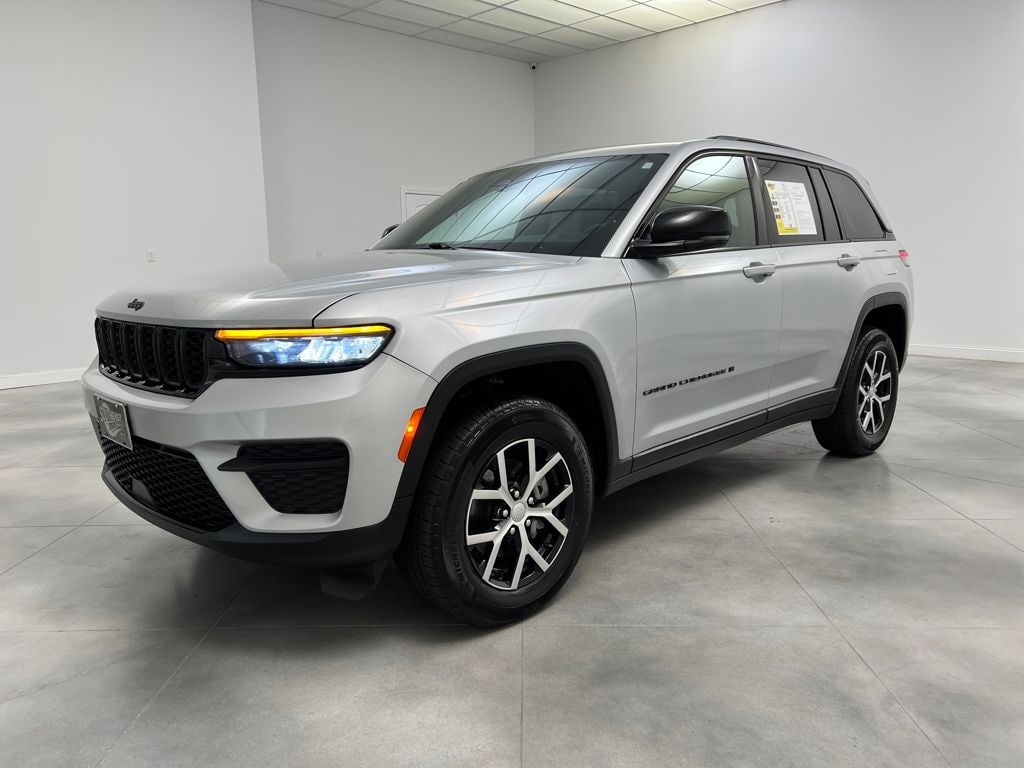 Used 2024 Jeep Grand Cherokee Altitude X SUV