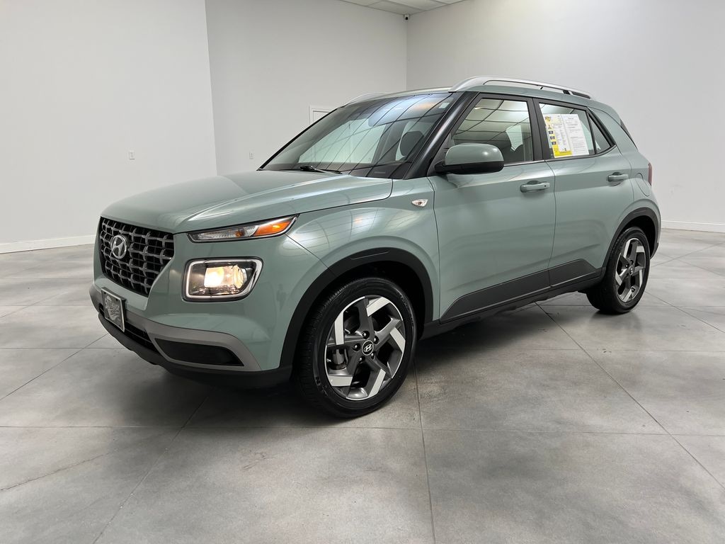 Used 2025 Hyundai Venue SEL SUV