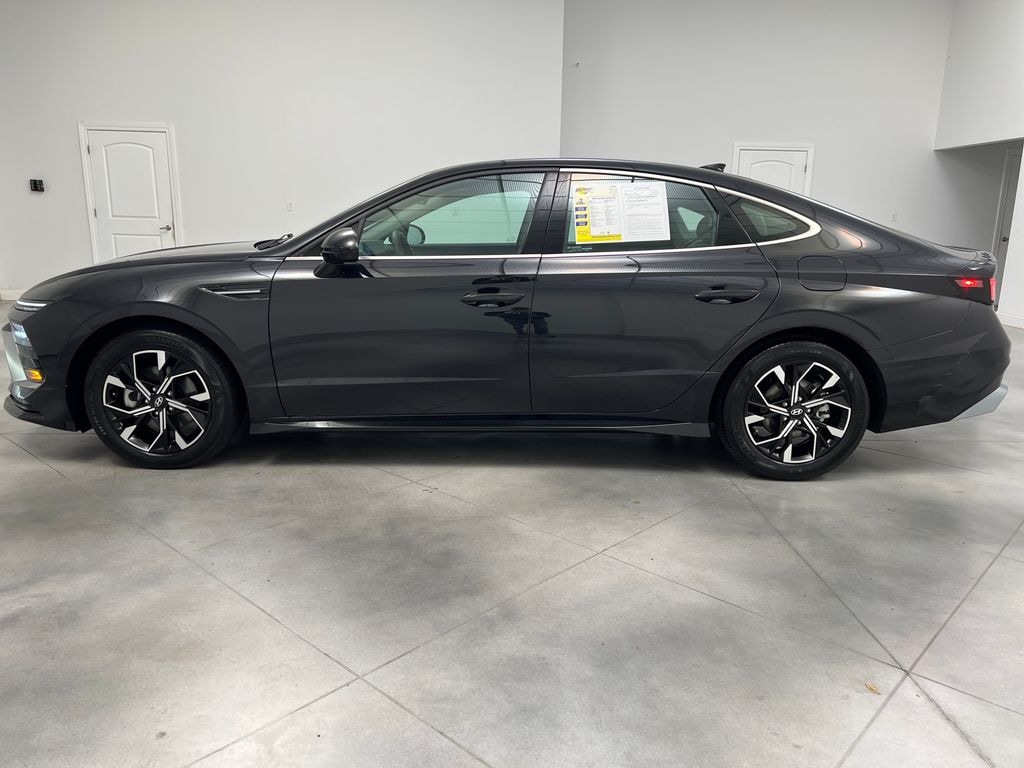 Used 2025 Hyundai Sonata SEL Sedan