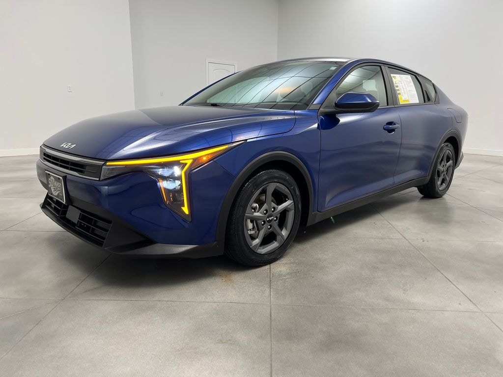 Used 2025 Kia K4 LXS Sedan