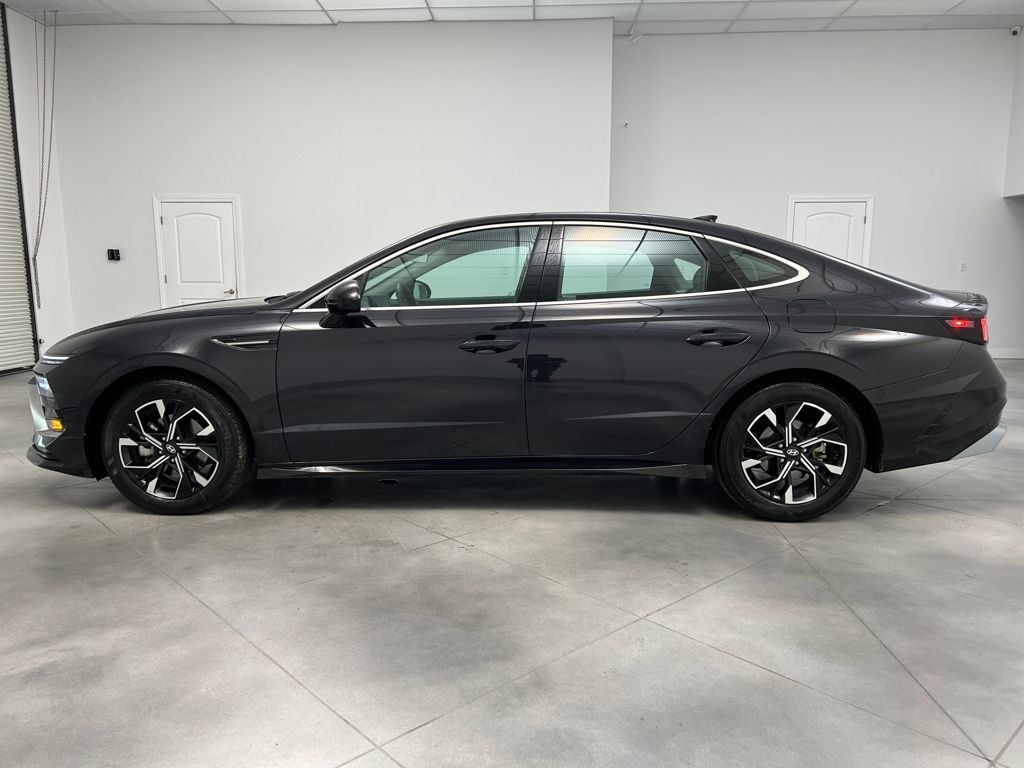 Used 2025 Hyundai Sonata SEL Sedan