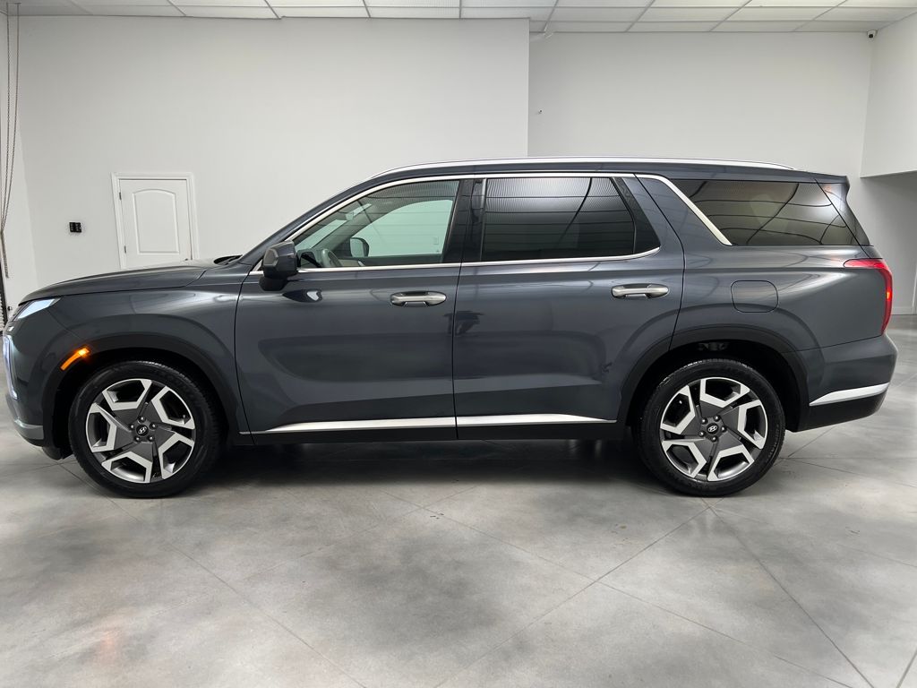 2024 Hyundai Palisade Limited photo 4