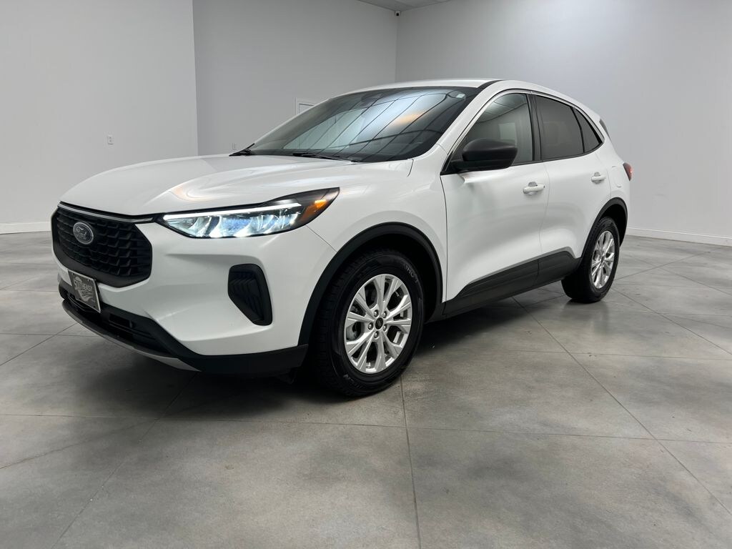 Used 2023 Ford Escape Hybrid Active SUV