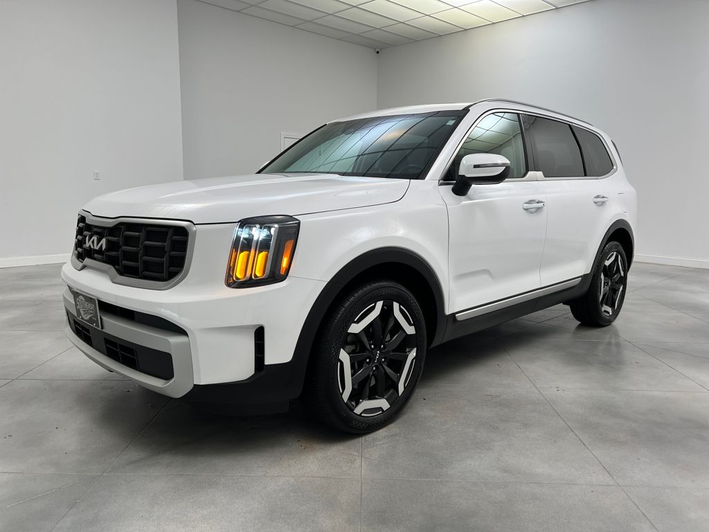 2025 Kia Telluride S photo 2
