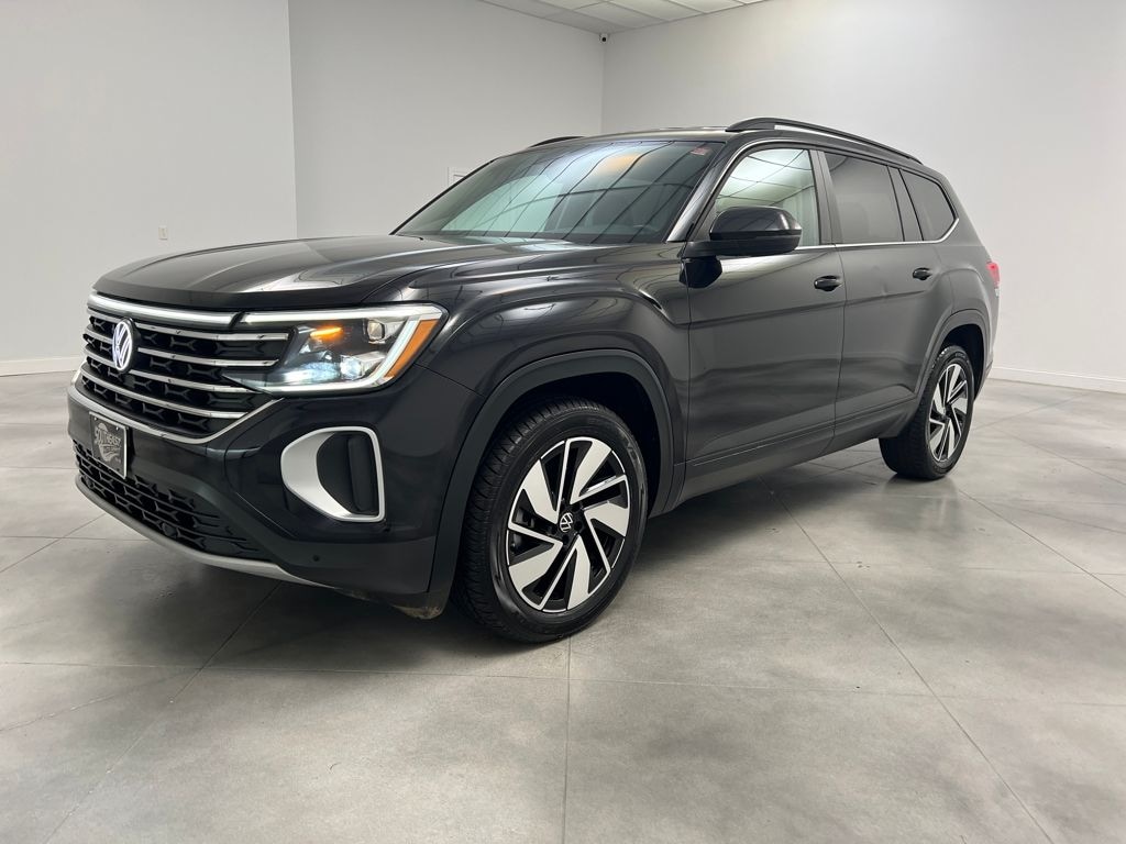 Used 2024 Volkswagen Atlas 2.0T SE w/Technology SUV