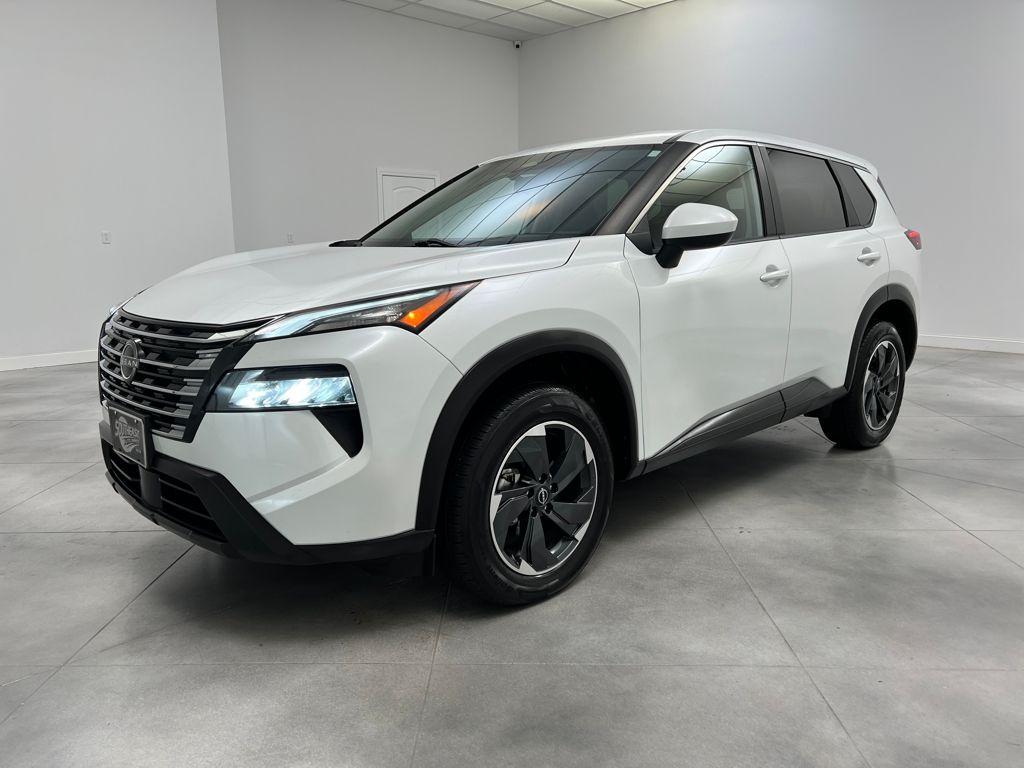 2024 Nissan Rogue SV photo 3