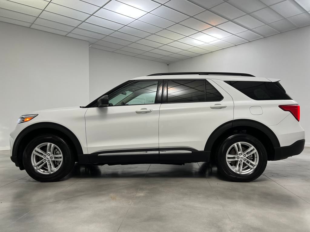 2024 Ford Explorer XLT photo 4