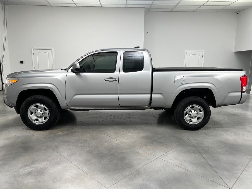 Used 2016 Toyota Tacoma SR Truck