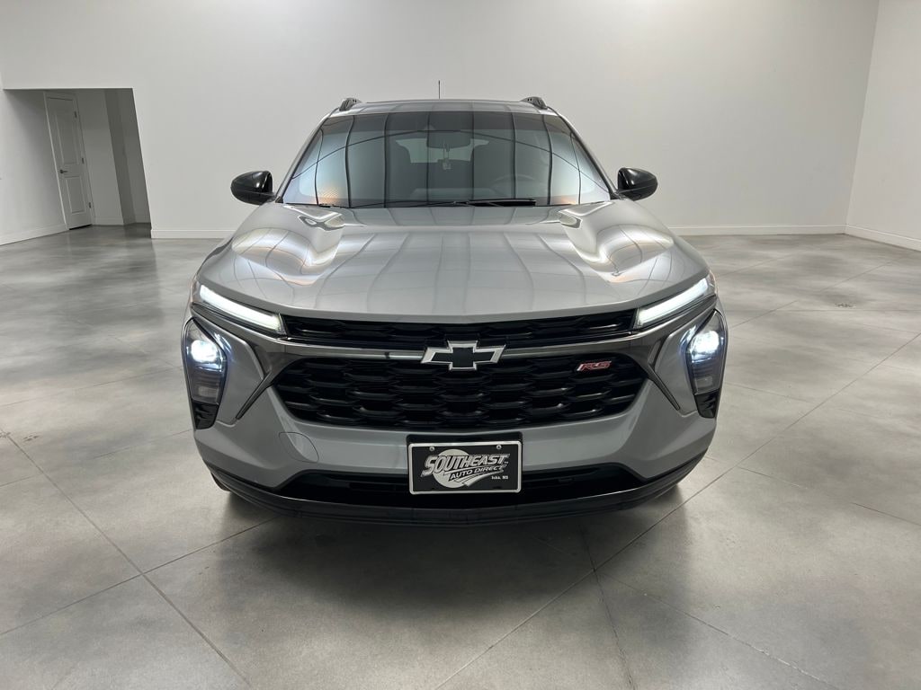 Used 2024 Chevrolet Trax 2RS SUV