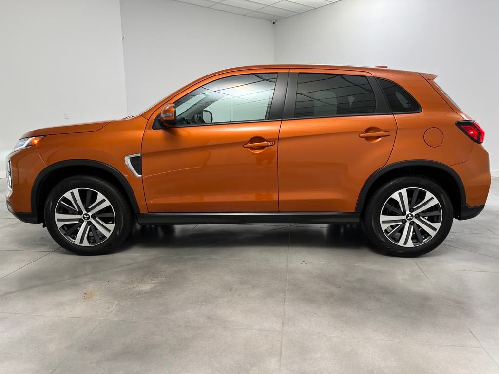 2023 Mitsubishi Outlander Sport SE photo 4