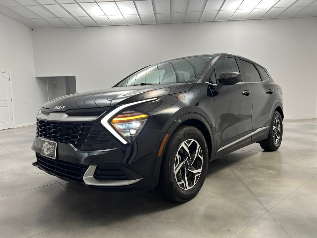 2024 Kia Sportage LX photo 3