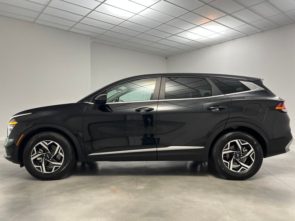 2024 Kia Sportage LX photo 4