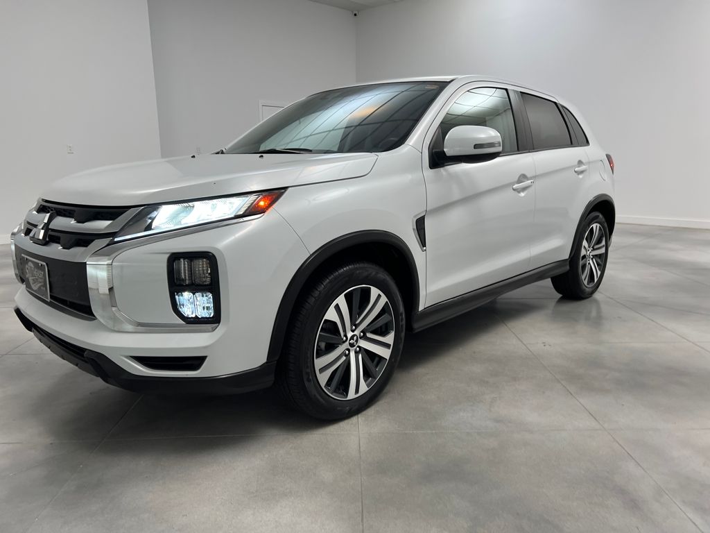 2024 Mitsubishi Outlander Sport ES photo 3