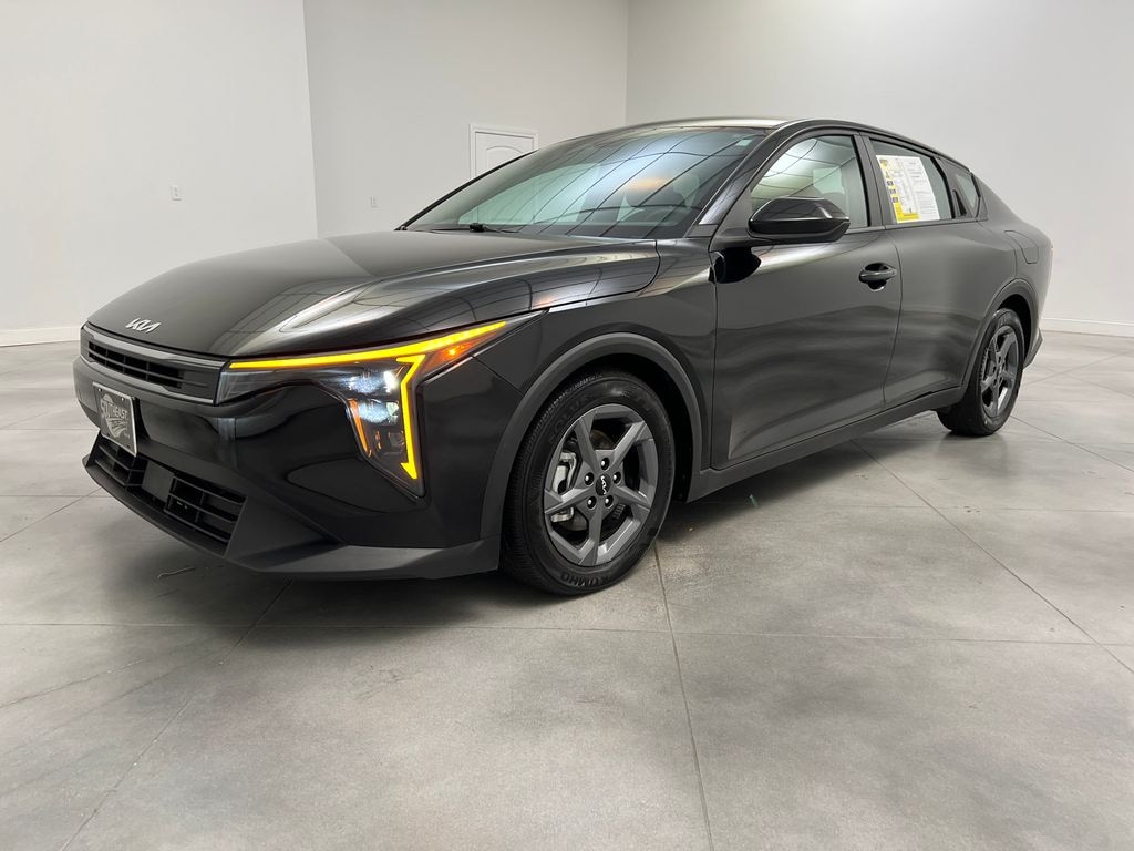 Used 2025 Kia K4 LXS Sedan