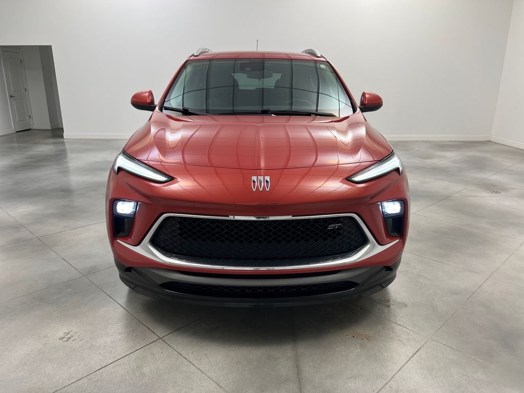 2024 Buick Encore GX Sport Touring photo 2