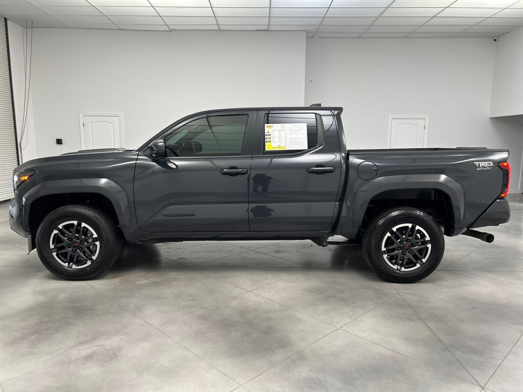 2024 Toyota Tacoma TRD Sport - Photo 9
