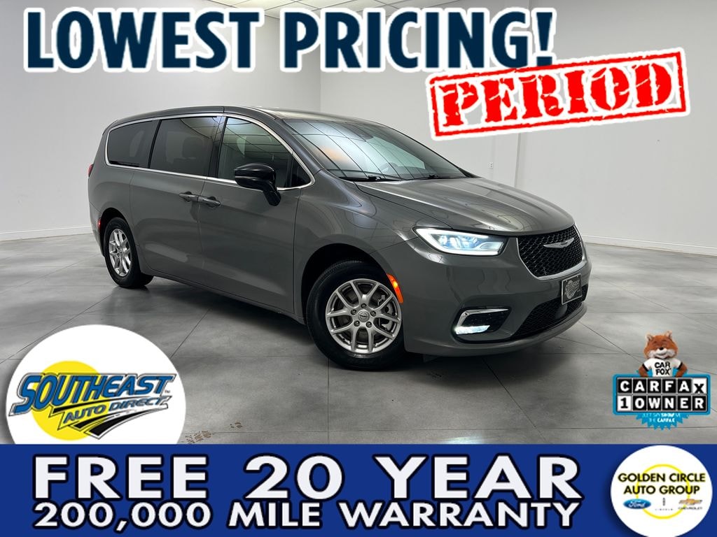 Used 2025 Chrysler Pacifica Select Minivan/Van