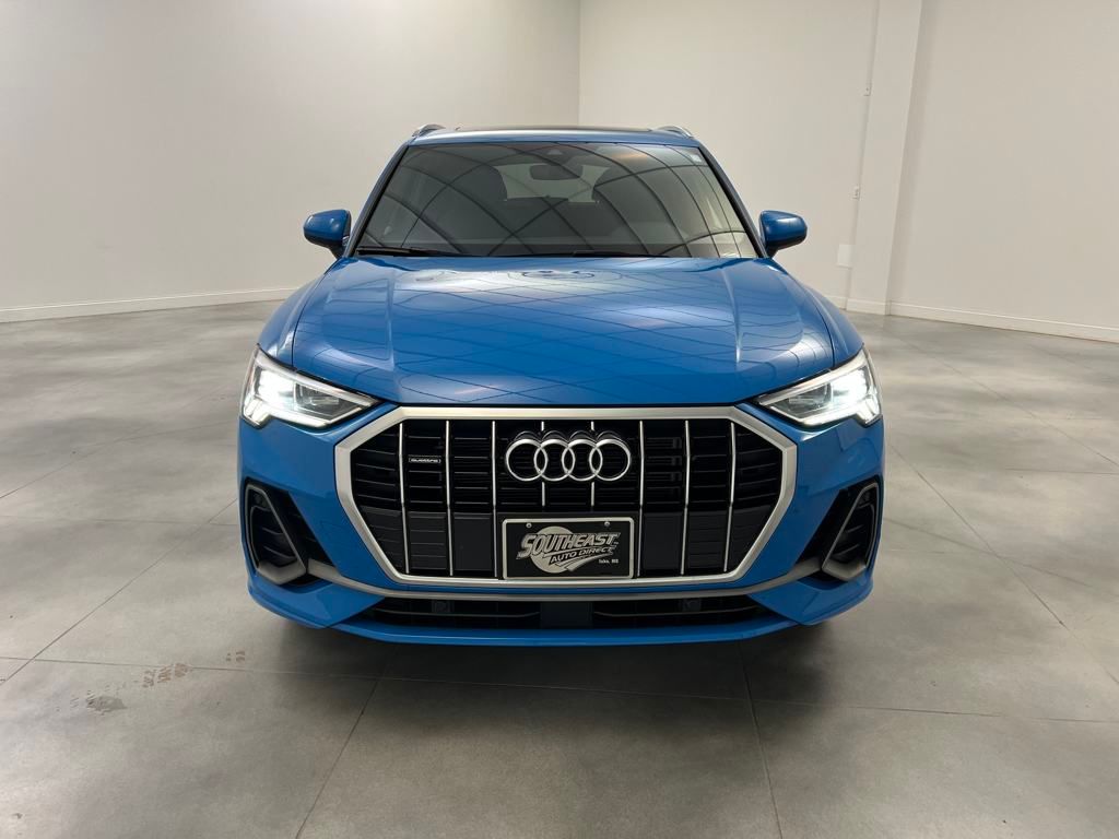 2023 Audi Q3 S line Premium photo 2