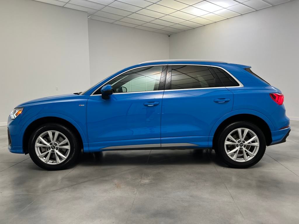 2023 Audi Q3 S line Premium photo 4