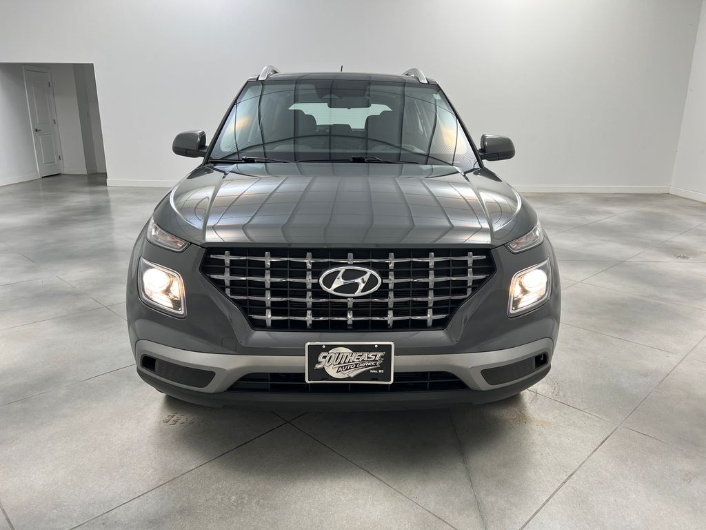 Used 2025 Hyundai Venue SEL SUV