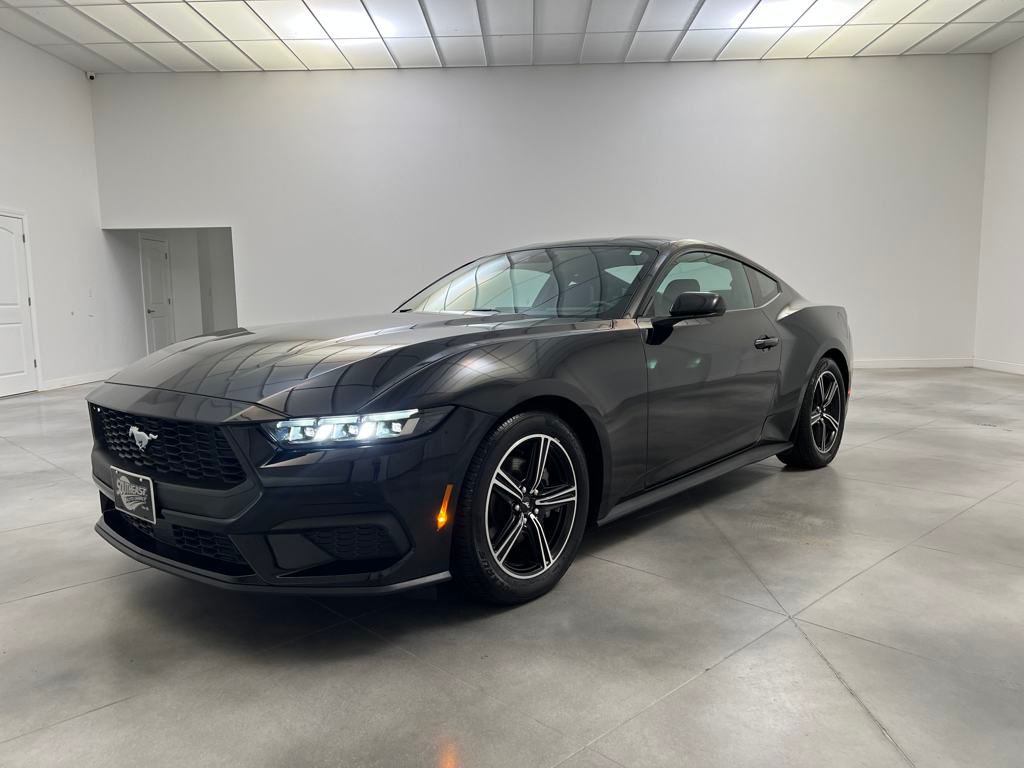 2024 Ford Mustang EcoBoost photo 3