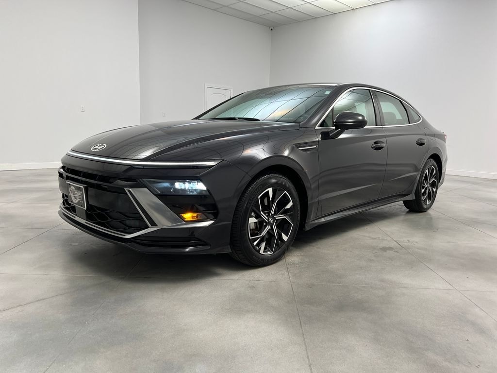 Used 2025 Hyundai Sonata SEL Sedan