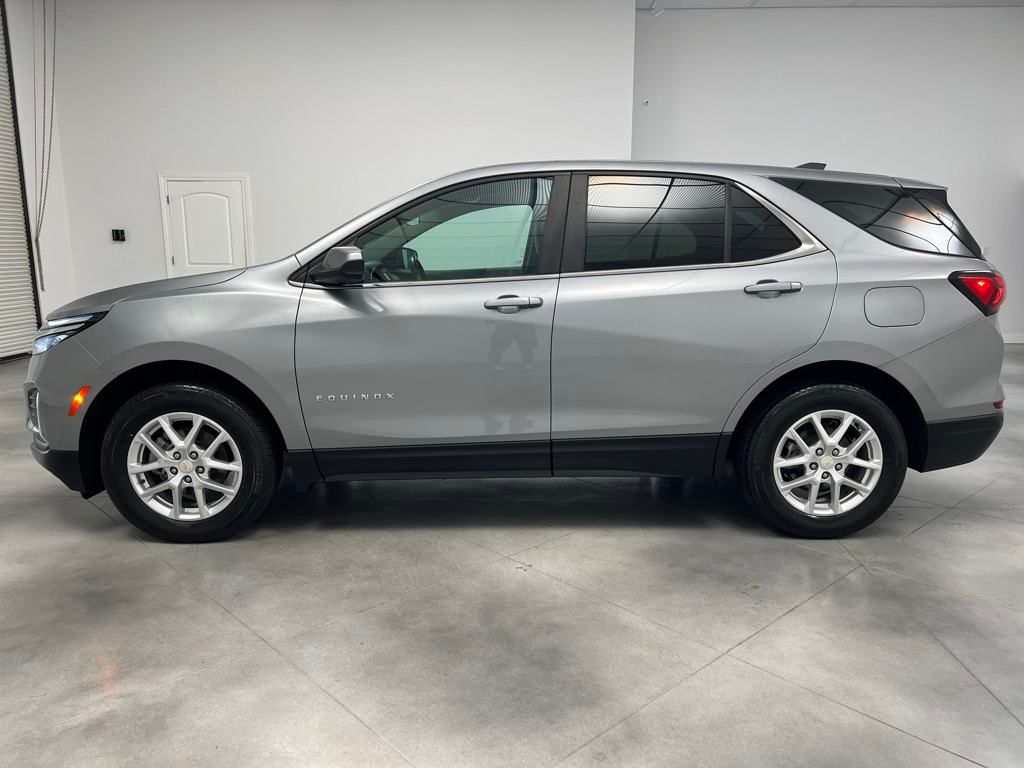 2024 Chevrolet Equinox LT photo 4