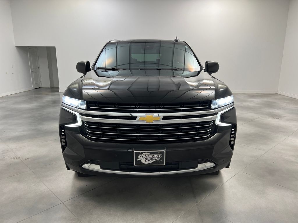 2023 Chevrolet Tahoe LT photo 2