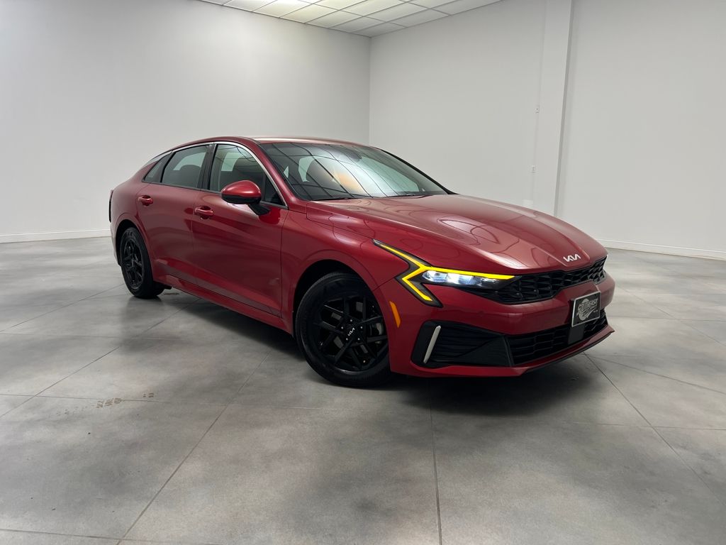 2025 Kia K5 LXS's photo