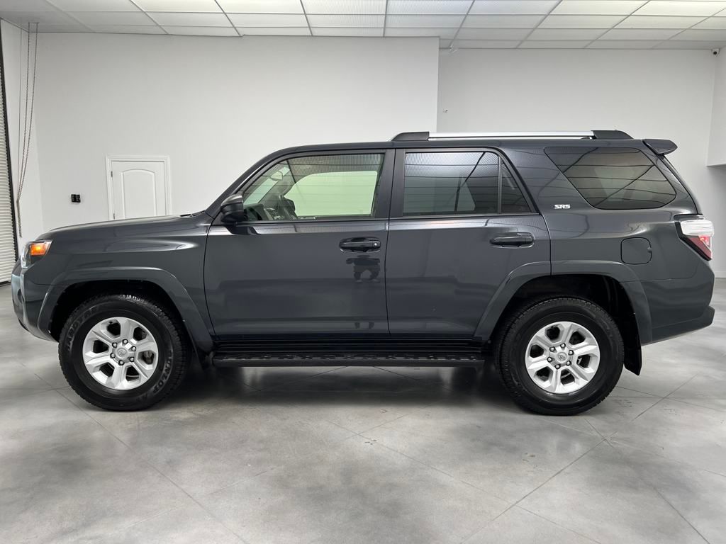 2024 Toyota 4Runner SR5 photo 2