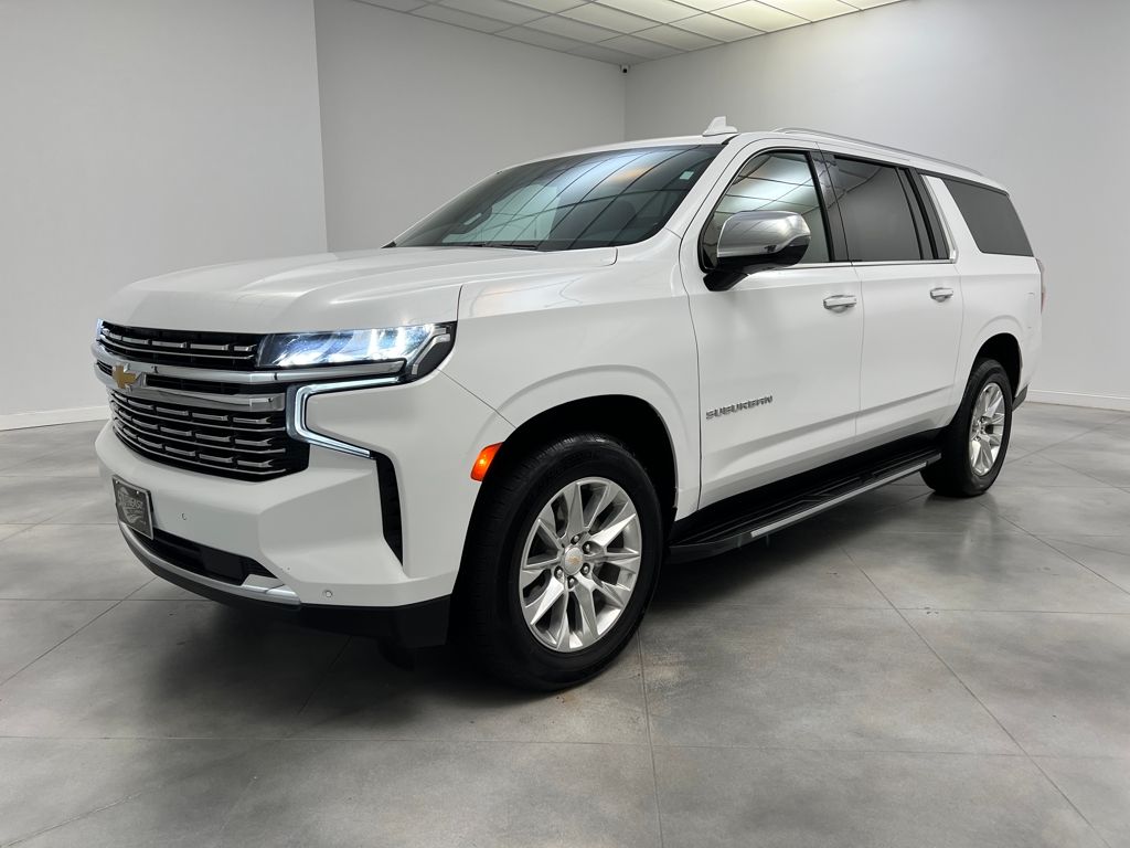 2023 Chevrolet Suburban Premier photo 3